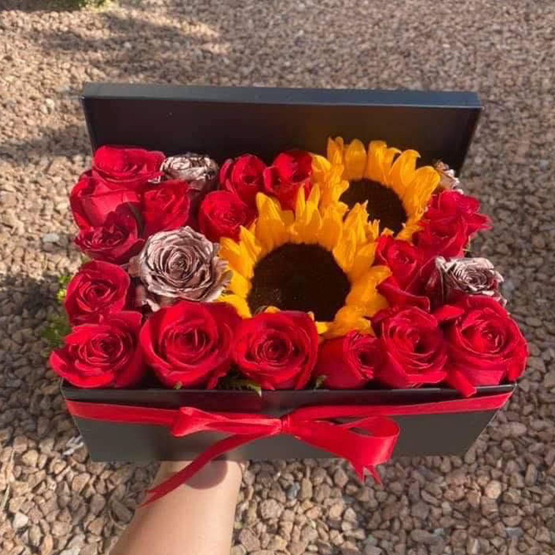 Caja de Rosas y Girasoles