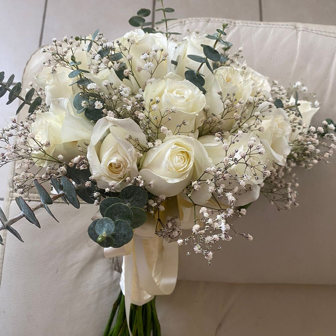 Ramo Off-White Clásico – XV/Boda
