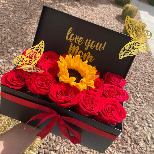 Caja Negra con Rosas y Girasol "Love you Mom"