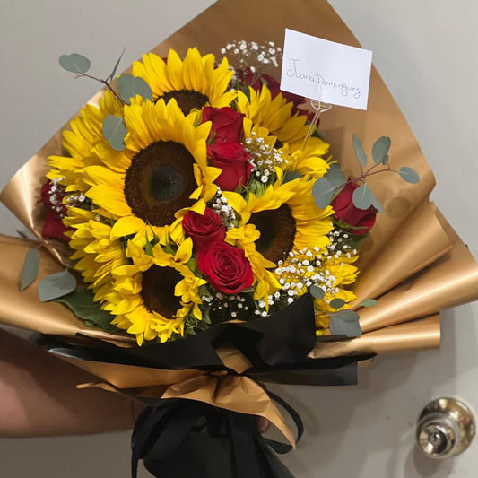 Ramo de Girasoles y Rosas
