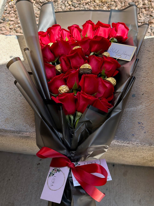 24 rosas con chocolates ferrero rocher