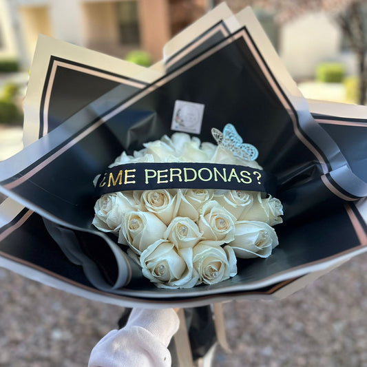 Ramo de 24 Rosas Blancas "Me Perdonas"