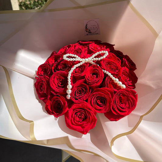 Ramo de 24 Rosas con Moño de Perlas