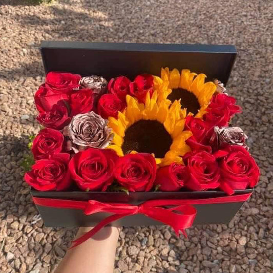 Caja de Rosas y Girasoles