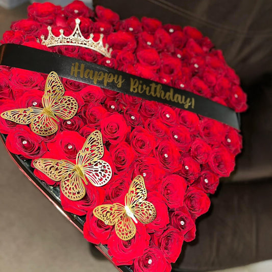 Caja de Corazón con 100 Rosas