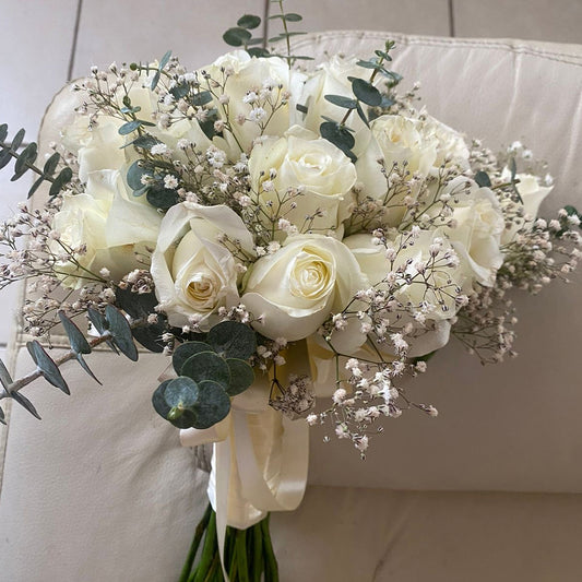 Ramo Off-White Clásico – XV/Boda