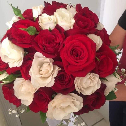 Ramo de Lujo Rojo y Off-White – XV/Boda